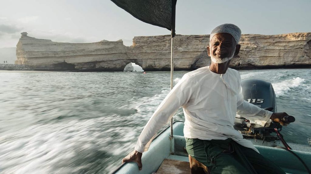 Qantab boat trip 7 day Oman Itinerary: one week Oman road trip