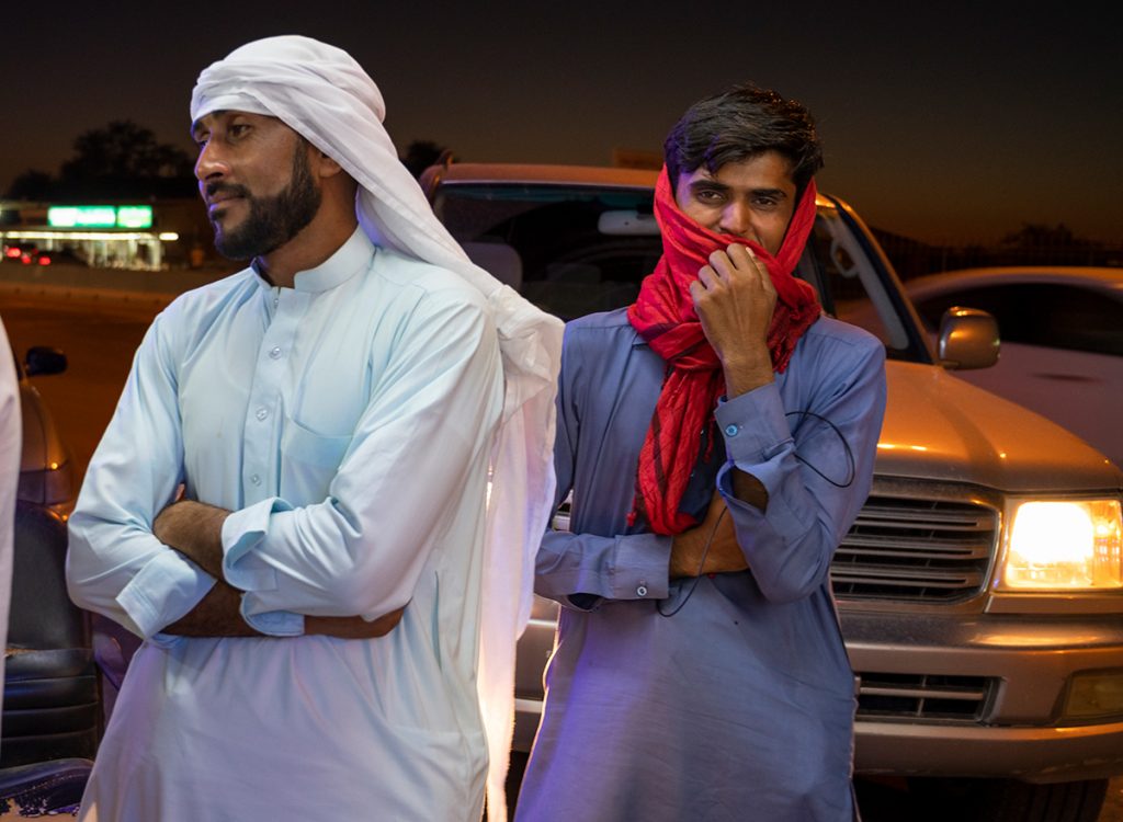 people on uae by road to oman