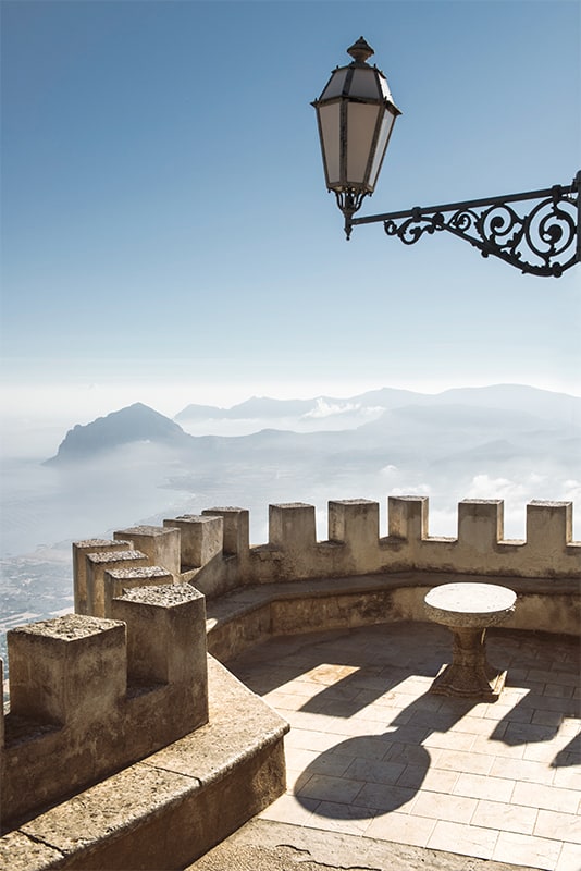 must visit places in sicily- erice early morning