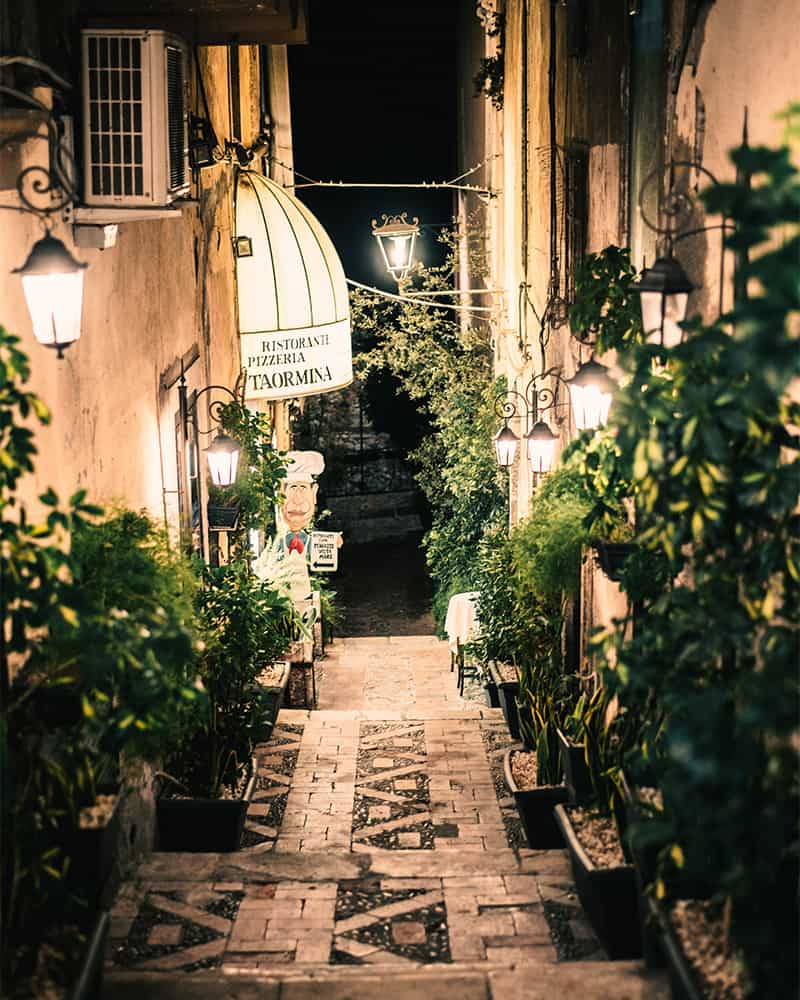 taormina streets