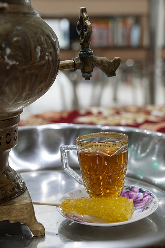things to do in musandam- drink iranian tea
