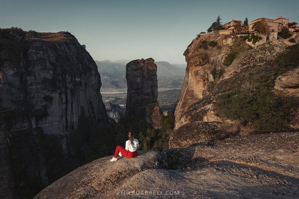 Varlaam lookout point, you can also see Great Meteoron monastery above