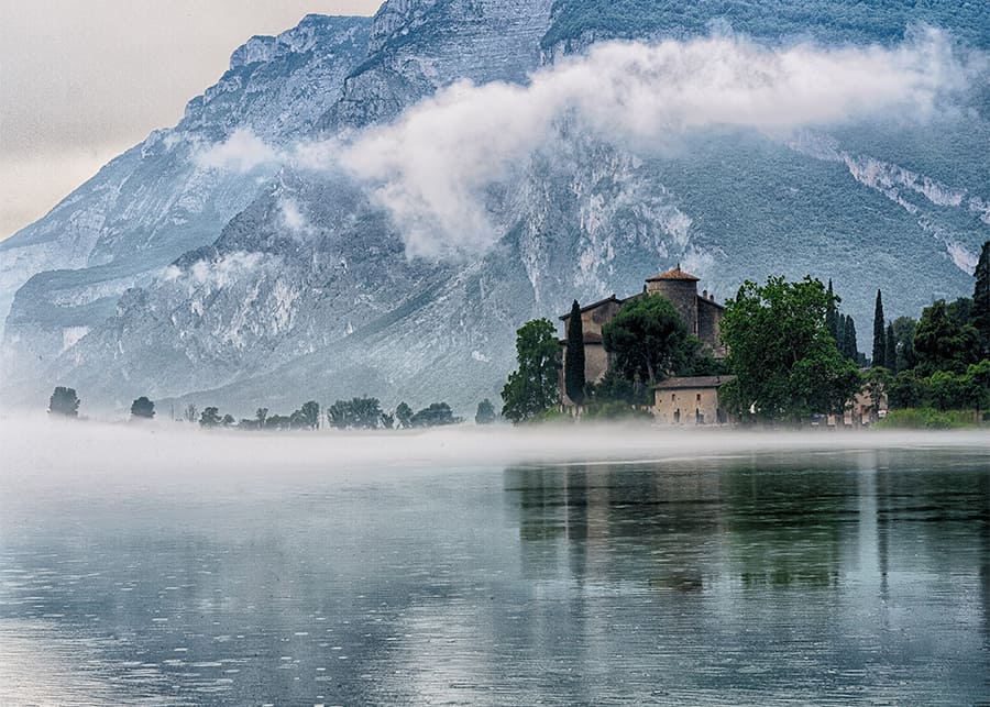 Lake Garda road trip offers mesmerizing views, -misty morning