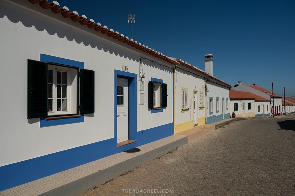 There are plenty of accommodations in traditional Portuguese houses like this in Odeceixe