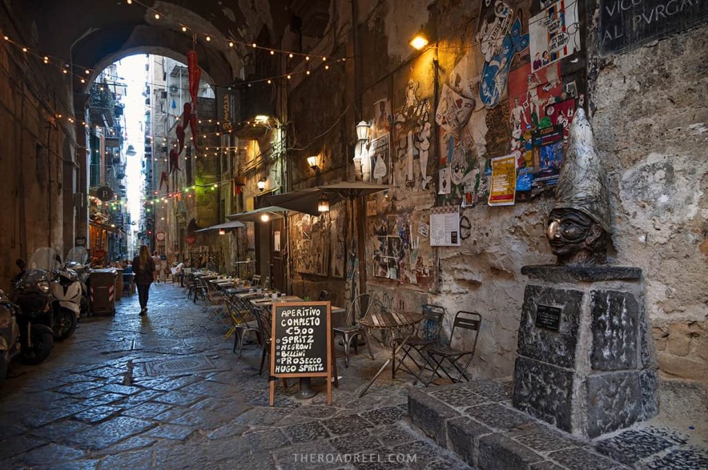 Busto di Pulcinella in Naples, Italy