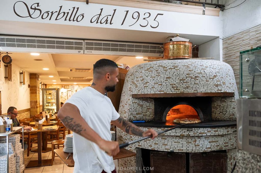 Pizzeria Antonio e Gigi Sorbillo, Naples, Italy