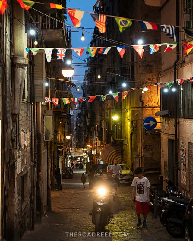 Spanish Quarter in Naples is a must visit place, at night