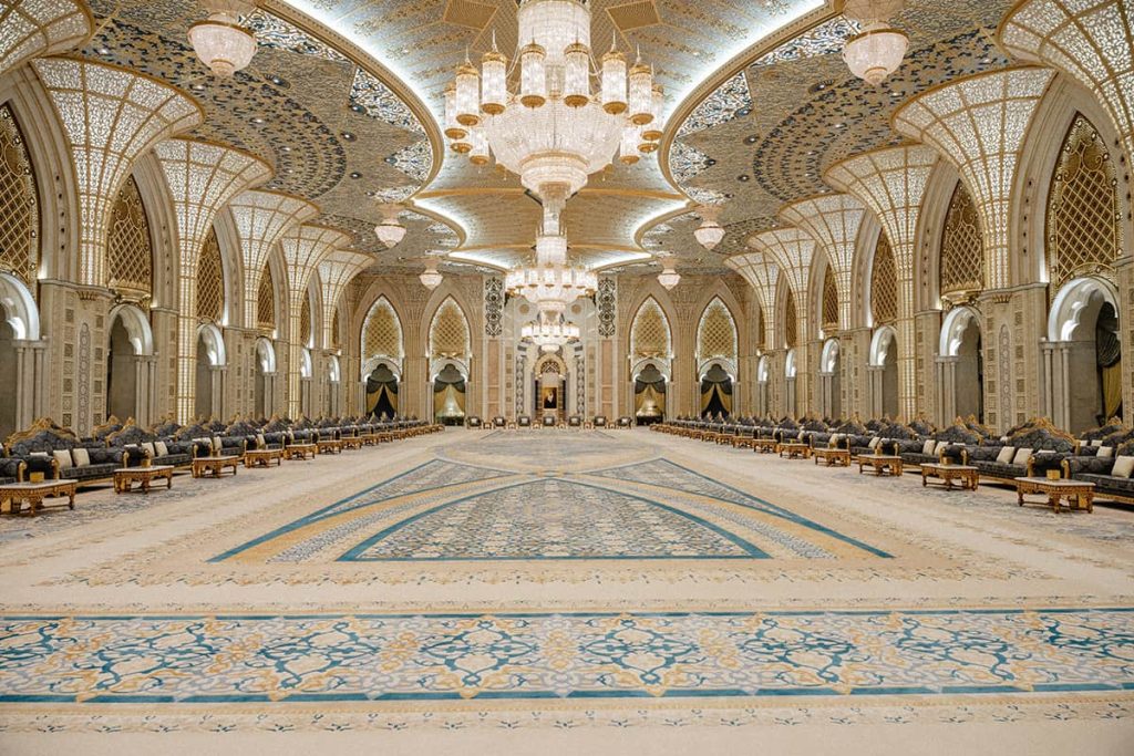 Day trip to Abu Dhabi: Qasr Al Watan Palace