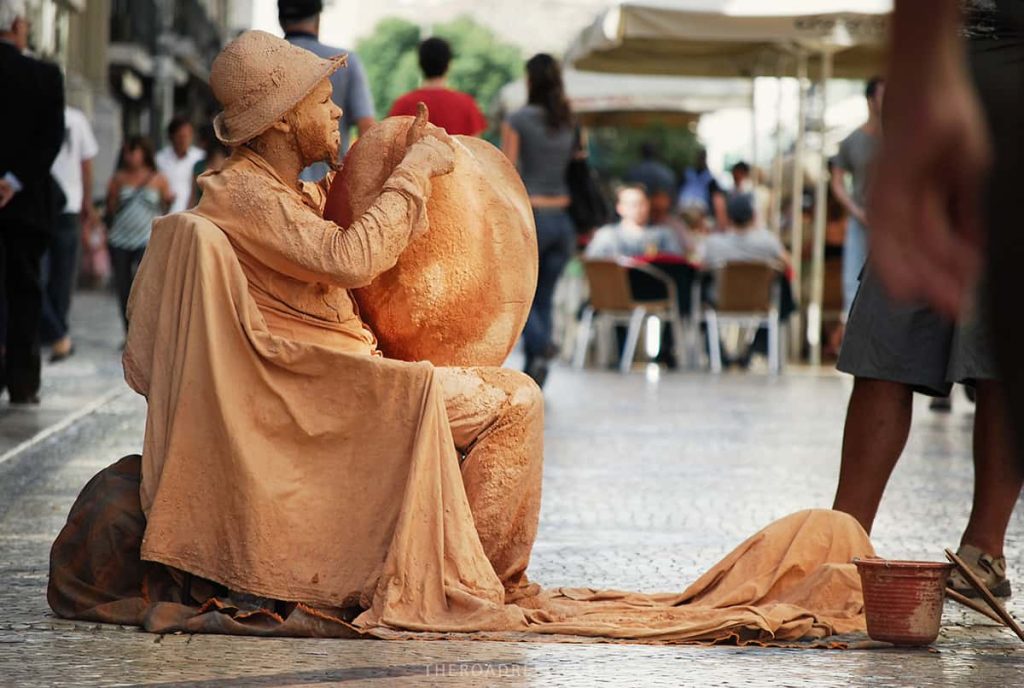 Street artist on Rua da Augusta: 1 day in Lisbon