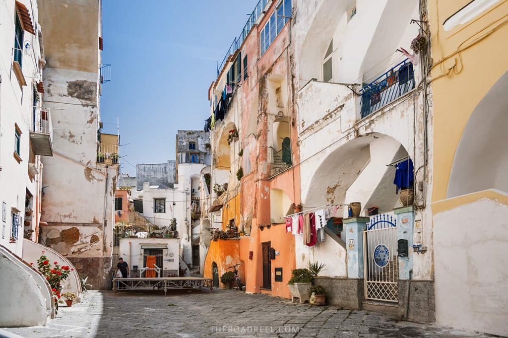 Procida travel guide- Casale Vascello courtyard