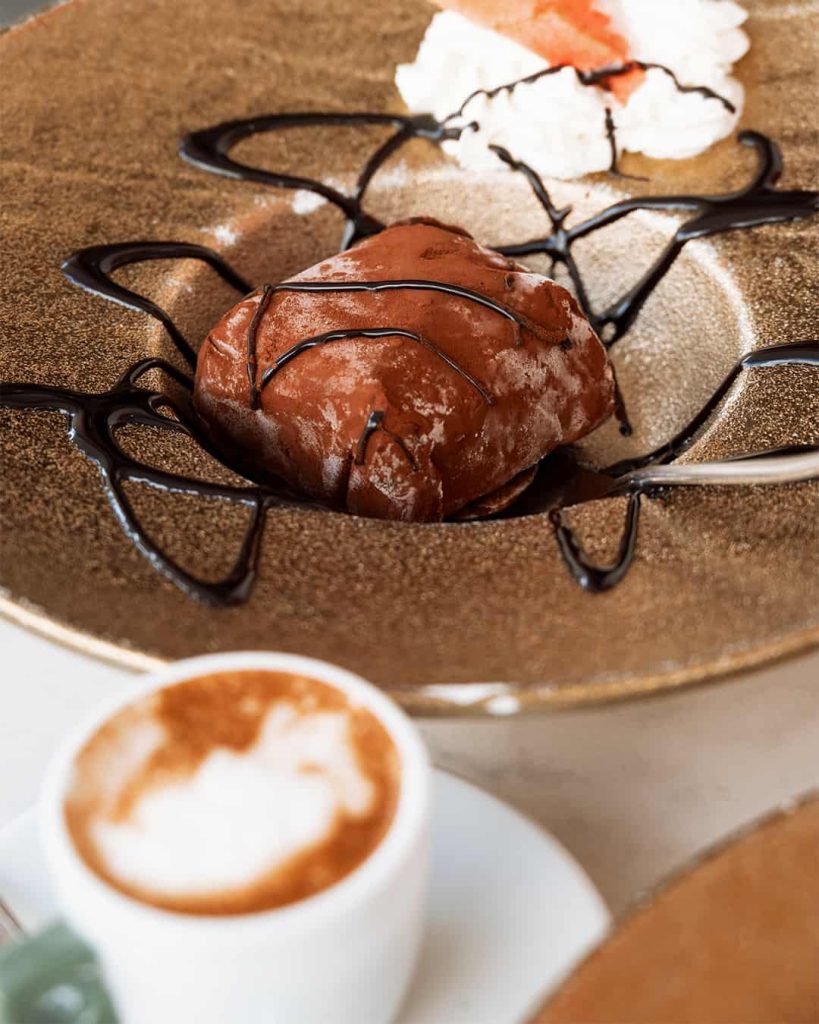 Tartufo di Pizzo dessert