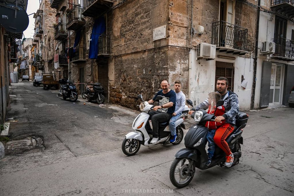 Driving in Palermo tips: always watch out of scooters, both when driving and as a pedestrian