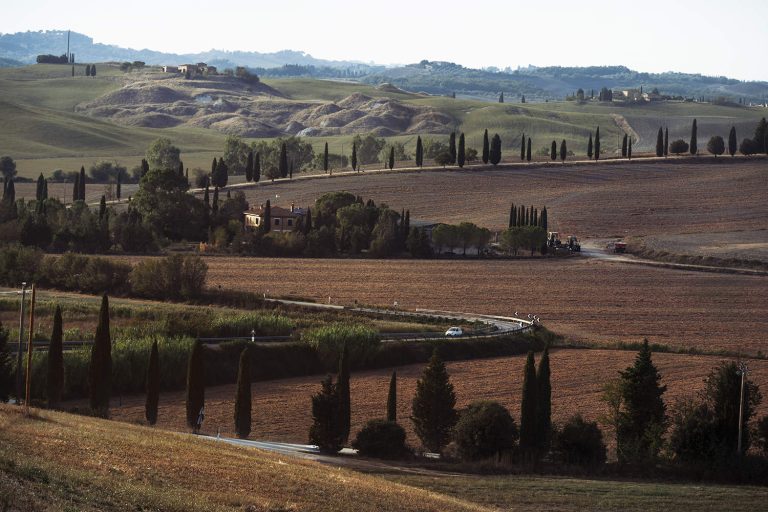 Renting a Car in Rome to Drive to Tuscany, Italy (2024)